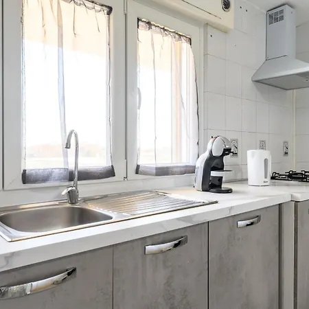 Apartment Coastal Whisper - 9 Min To Airport & 700m To Sea Focene